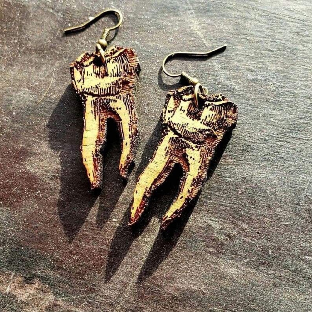 Tooth rosewood earrings